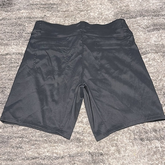 🆕 Wrangler All Terrain Gear Side Belted Utility Short - Size 34, 9 inch inseam - Picture 3 of 3
